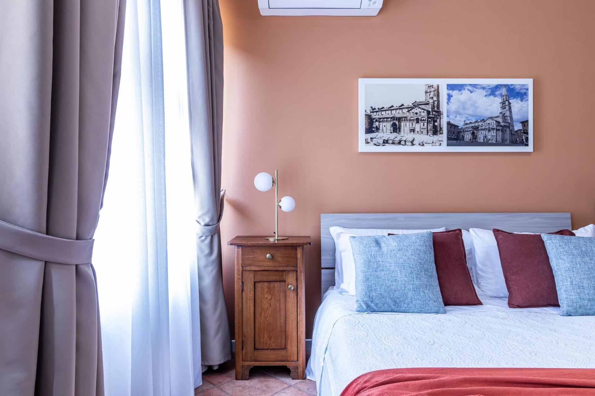 Room & Breakfast Canalino 21 モデナ エクステリア 写真